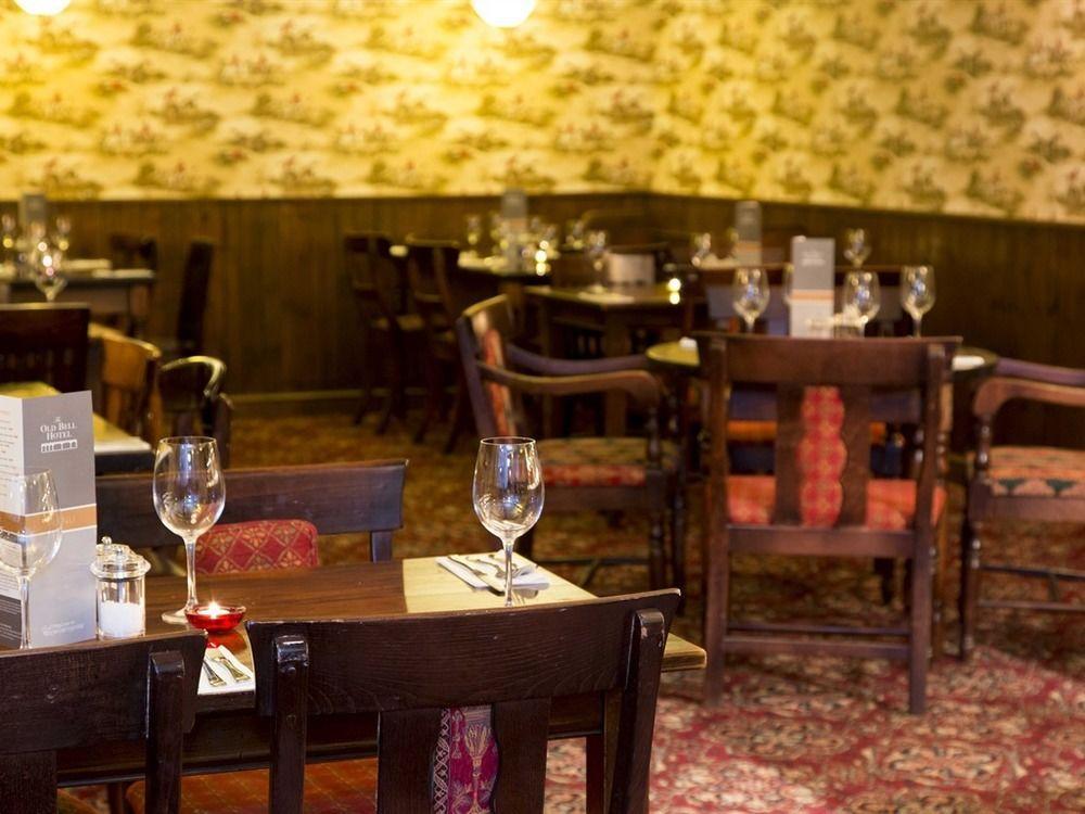 The Old Bell - Warminster Hotel Екстериор снимка